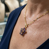 Halskette „Violette Blumen“ Amelyth | Gold
