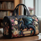 Gesteppte Reisetasche – Lesender Drache