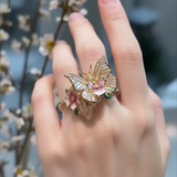 Glänzender Schmetterlingsring mit Zirkonia