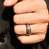 Glutholz – Ring aus Wolframkarbid