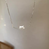 Halskette mit Kletterkatze in Weißgold