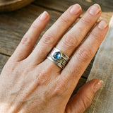 Meditationsring mit blauem Stein