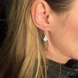 Ohrringe mit Spitzenmuster in Weißgold