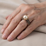 Retro-Goldring mit Perle