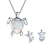 Set: Halskette und Ohrringe mit Meeresschildkröte in Opal und Weißgold