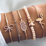 Set aus glitzernden Armbändern