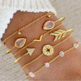 Set aus glitzernden Armbändern