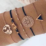 Set aus glitzernden Armbändern