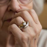 Unregelmäßiger Vintage-Ring in Gold und Weißgold mit Zirkonia